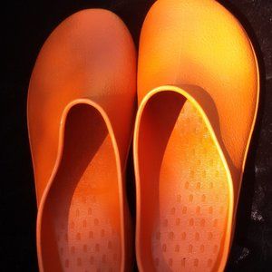 Orange sabot slides US 8 Euro 39 UK 6